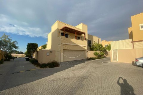 Vila v Al Raha Gardens, Abu Dhabi, SAE 5 ložnice, 588 m² Č.: 616042 - fotografie 5