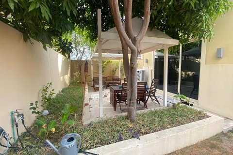 Vila v Al Raha Gardens, Abu Dhabi, SAE 5 ložnice, 588 m² Č.: 616042 - fotografie 14
