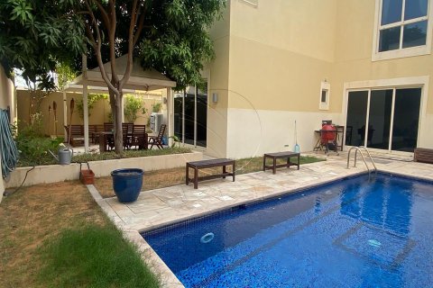 Vila v Al Raha Gardens, Abu Dhabi, SAE 5 ložnice, 588 m² Č.: 616042 - fotografie 4