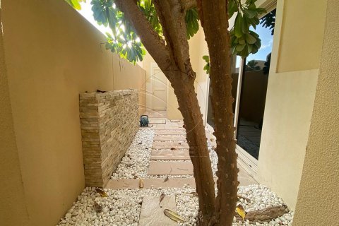 Vila v Al Raha Gardens, Abu Dhabi, SAE 5 ložnice, 588 m² Č.: 616042 - fotografie 6
