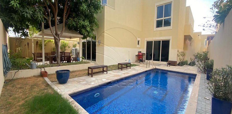 Vila v Al Raha Gardens, Abu Dhabi, SAE 5 ložnice, 588 m² Č.: 616042