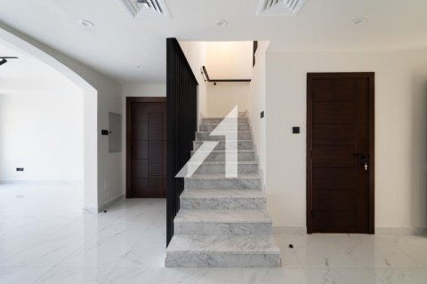 Vila di Jumeirah Village Circle, Dubai, UAE 5 bilik tidur, 285.4 meter persegi № 579569 - foto 6