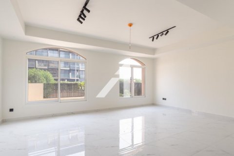 Vila di Jumeirah Village Circle, Dubai, UAE 5 bilik tidur, 285.4 meter persegi № 579569 - foto 3