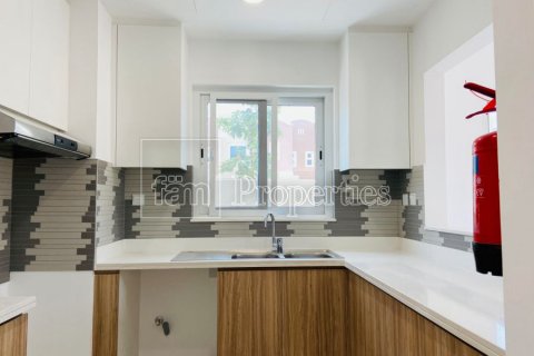 Townhouse de închiriat în Dubai, EAU 4 dormitoare, 248 mp.  №596082 - poză 3