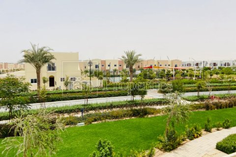 Townhouse de închiriat în Dubai, EAU 4 dormitoare, 248 mp.  №596082 - poză 11