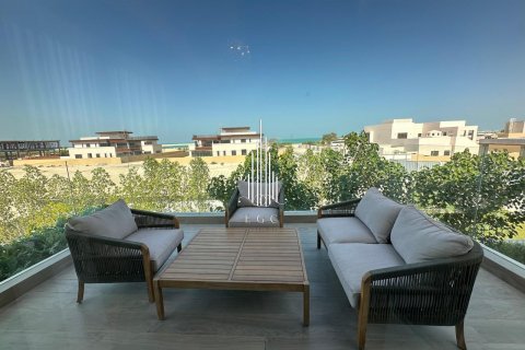 ویلا برای فروش در  Ghantoot، Abu Dhabi، امارات متحده عربی  5 خوابه ، 900 متر مربع ، شماره 577668 - تصویر 3
