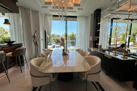 Vila v Ghantoot, Abu Dhabi, SAE 4 ložnice, 599.4 m² Č.: 577669 - fotografie 5