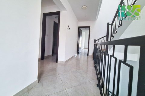 Shtëpi në qytet në Al Hamra Village, Ras Al Khaimah, Emiratet e Bashkuara Arabe 3 dhoma gjumi, 258.8 m2. № 478269 - Foto 8