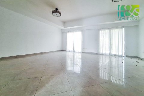 Shtëpi në qytet në Al Hamra Village, Ras Al Khaimah, Emiratet e Bashkuara Arabe 3 dhoma gjumi, 258.8 m2. № 478269 - Foto 5