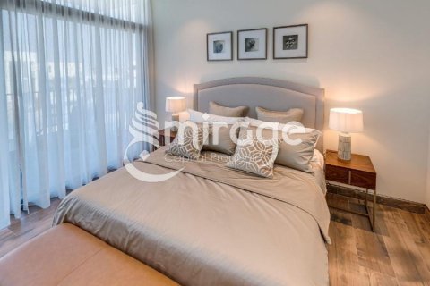 Müüa villa asukohaga Abu Dhabi, AÜE: 5 magamistoaga, 810.9 m² Nr 597326 - pilt 8