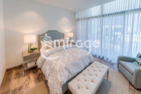 Müüa villa asukohaga Abu Dhabi, AÜE: 5 magamistoaga, 810.9 m² Nr 597326 - pilt 6