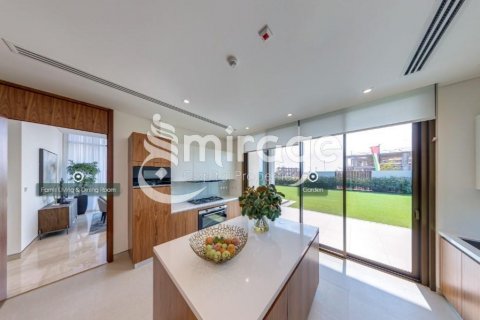 Müüa villa asukohaga Abu Dhabi, AÜE: 5 magamistoaga, 810.9 m² Nr 597326 - pilt 9