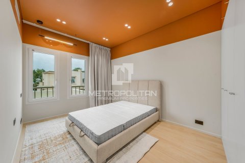 Villa in The Springs, Dubai, UAE 3 bedrooms, 255 sq.m. № 592736 - photo 14