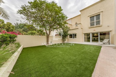 Villa in The Springs, Dubai, UAE 3 bedrooms, 255 sq.m. № 592736 - photo 28