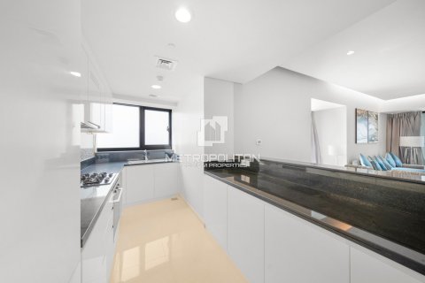 Apartment in Business Bay, Dubai, UAE 3 bedrooms, 158 sq.m. № 592499 - photo 6