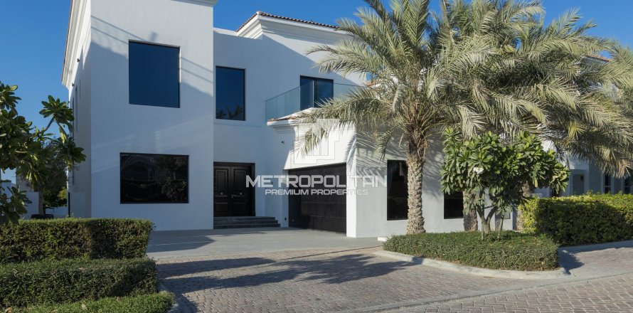 Villa a Jumeirah Golf Estates, Dubai, EAU 6 camere da letto, 867 mq. № 592079