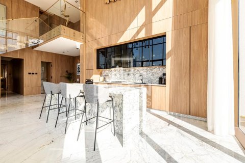 Penthouse në Business Bay, Dubai, Emiratet e Bashkuara Arabe 4 dhoma gjumi, 369 m2. № 603475 - Foto 24