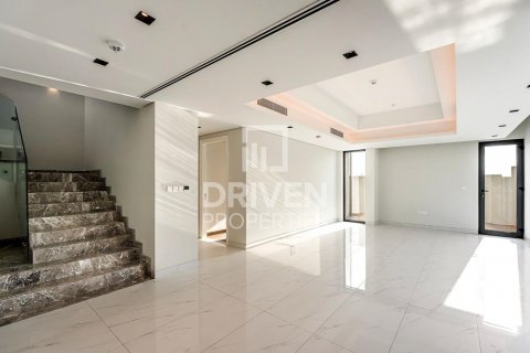 Řadový dům v wasl gate, Dubai, SAE 4 ložnice, 287 m² Č.: 603712 - fotografie 2