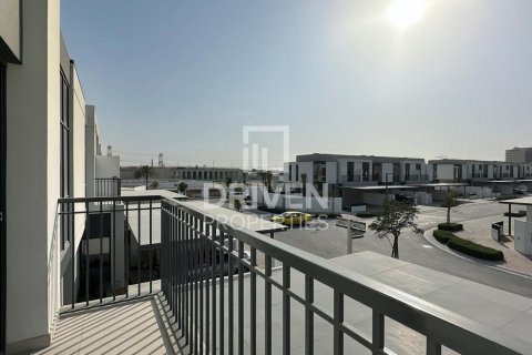 Townhouse in Al Furjan, Dubai, UAE 3 bedrooms, 204 sq.m. № 603477 - photo 6