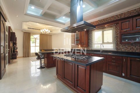 Vilë në The Villa, Dubai, Emiratet e Bashkuara Arabe 6 dhoma gjumi, 465 m2. № 603478 - Foto 19