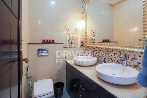 Vilë në The Villa, Dubai, Emiratet e Bashkuara Arabe 6 dhoma gjumi, 465 m2. № 603478 - Foto 17