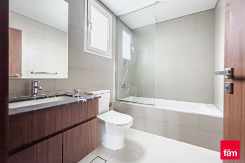 Řadový dům v Dubai, SAE 4 ložnice, 301.7 m² Č.: 580683 - fotografie 23