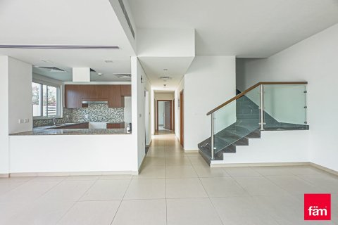 Řadový dům v Dubai, SAE 4 ložnice, 301.7 m² Č.: 580683 - fotografie 3