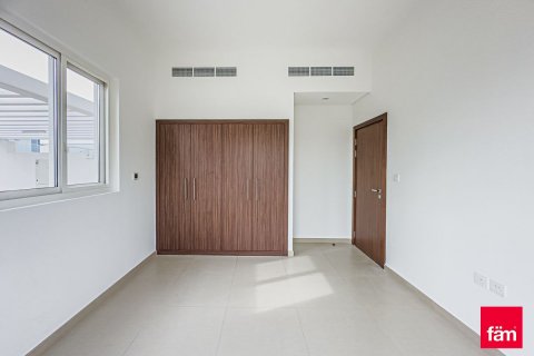 Řadový dům v Dubai, SAE 4 ložnice, 301.7 m² Č.: 580683 - fotografie 8