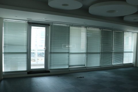 Office in Jumeirah Lake Towers, Dubai, UAE 75.4 sq.m. № 624355 - photo 2