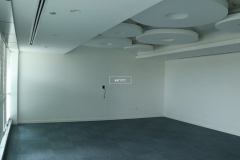 Office in Jumeirah Lake Towers, Dubai, UAE 75.4 sq.m. № 624355 - photo 4