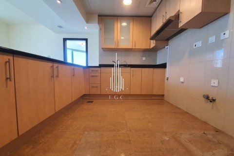 Apartment in Al Reem Island, Abu Dhabi, UAE 3 bedrooms, 161.6 sq.m. № 577671 - photo 3