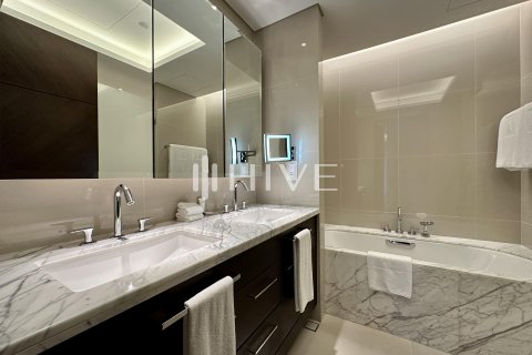 Apartament në Downtown Dubai (Downtown Burj Dubai), Dubai, Emiratet e Bashkuara Arabe 3 dhoma gjumi, 225.5 m2. № 578858 - Foto 14
