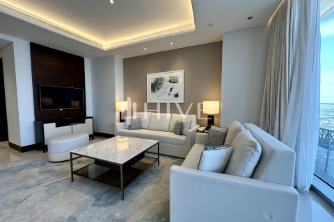 Appartement te huur in Downtown Dubai (Downtown Burj Dubai), Dubai, VAE 2 slaapkamers, 155.4 vr.m., nr 578857 - foto 4