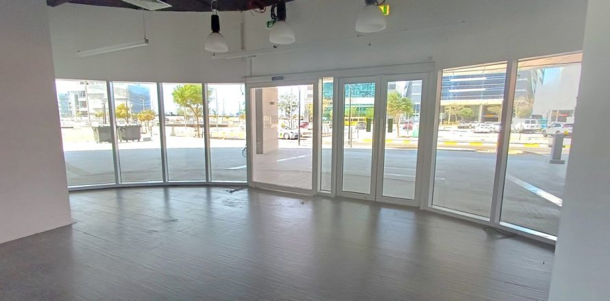 Komerční nemovitost v Tourist Club Area, Abu Dhabi, SAE 565 m² Č.: 594192