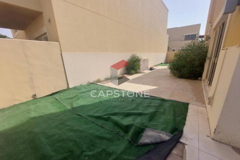 Shtëpi në qytet në Al Raha Gardens, Abu Dhabi, Emiratet e Bashkuara Arabe 4 dhoma gjumi, 300 m2. № 604542 - Foto 2