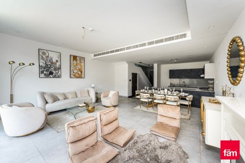 Üürile anda villa asukohaga Al Furjan, Dubai, AÜE: 4 magamistoaga, 177.4 m² Nr 622489 - pilt 2