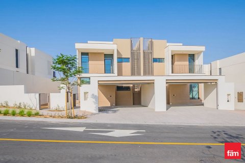 Vila v Al Furjan, Dubai, SAE 4 ložnice, 419.6 m² Č.: 622490 - fotografie 27