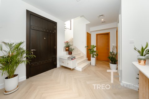 Таунхаус Рим, Дубай, БАӘ-да 3 жатын бөлмелер, 240 м² № 590234 - фото 8