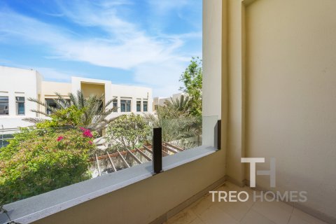 Radový dom v Reem, Dubai, SAE 4 spálne, 294 m2 č. 590237 - Fotografia 16
