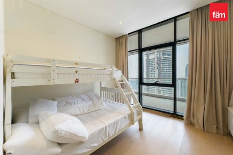 Huoneisto Downtown Dubai (Downtown Burj Dubai), Arabiemiraatit 2 makuuhuonetta, 191.4 m2 № 601532 - kuva 13