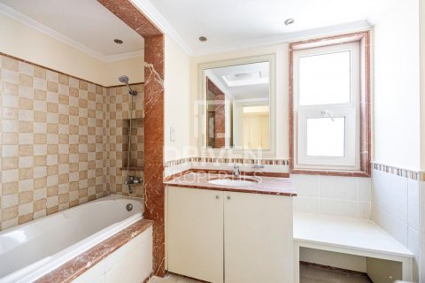 Vilë në Dubai Sports City, Emiratet e Bashkuara Arabe 4 dhoma gjumi, 350 m2. № 601611 - Foto 21