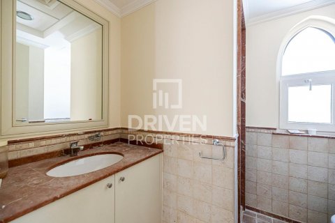 Vilë në Dubai Sports City, Emiratet e Bashkuara Arabe 4 dhoma gjumi, 350 m2. № 601611 - Foto 19