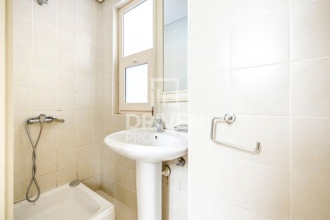 Vilë në Dubai Sports City, Emiratet e Bashkuara Arabe 4 dhoma gjumi, 350 m2. № 601611 - Foto 20