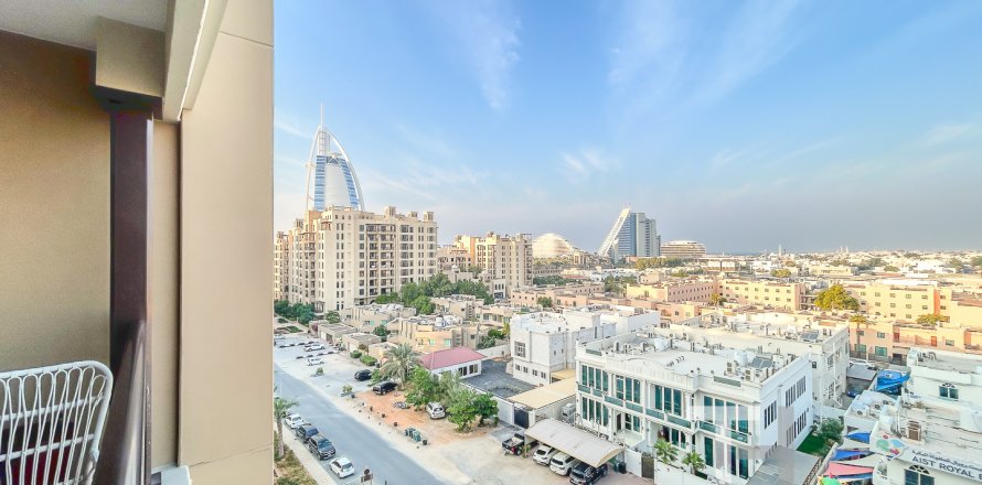 Dubai、UAEにあるマンション 1ベッドルーム、76 m2 No595611