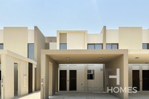 Řadový dům v Dubai, SAE 3 ložnice, 184 m² Č.: 595605 - fotografie 1