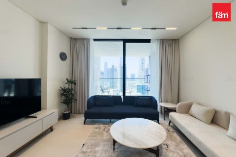 Apartmen di Business Bay, Dubai, UAE 2 bilik tidur, 122.4 meter persegi № 621302 - foto 7