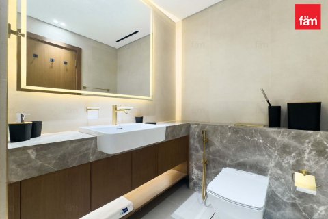Apartmen di Business Bay, Dubai, UAE 2 bilik tidur, 122.4 meter persegi № 621302 - foto 17