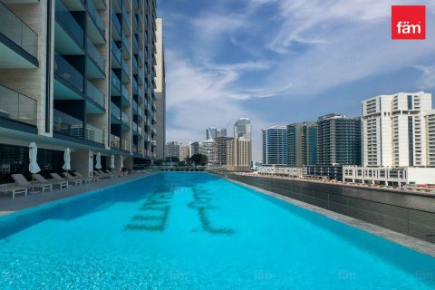 Apartmen di Business Bay, Dubai, UAE 2 bilik tidur, 122.4 meter persegi № 621302 - foto 16