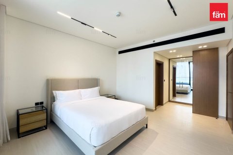 Apartmen di Business Bay, Dubai, UAE 2 bilik tidur, 122.4 meter persegi № 621302 - foto 13