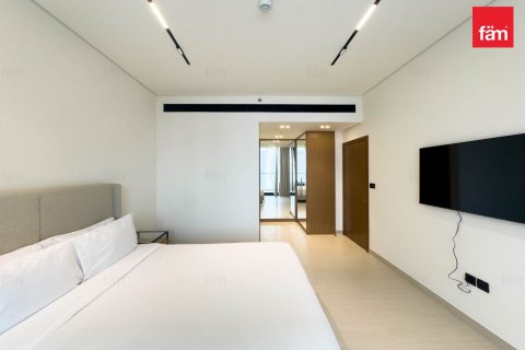 Apartmen di Business Bay, Dubai, UAE 2 bilik tidur, 122.4 meter persegi № 621302 - foto 20